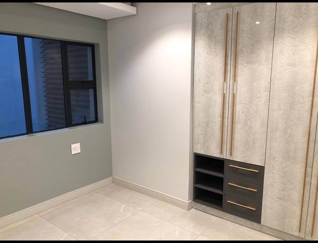 3 BEDROOM APARTMENT FOR SALE IN UMHLANGA RIDGE